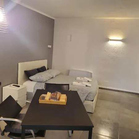 Sofia לינה וארוחת בוקר Santo Stefano Ticino